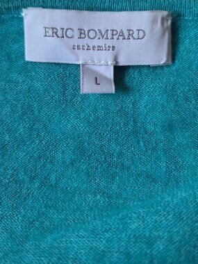 Stunning Eric Bompard Turquoise light sweater